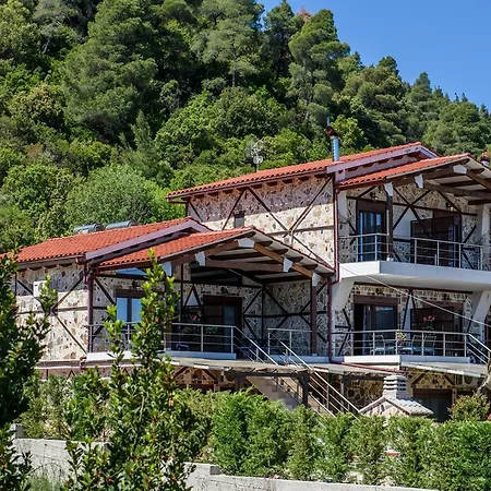 Simon King Vourvourou