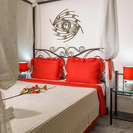 Simon King Apartment