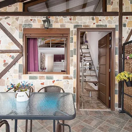 Apartment Simon King